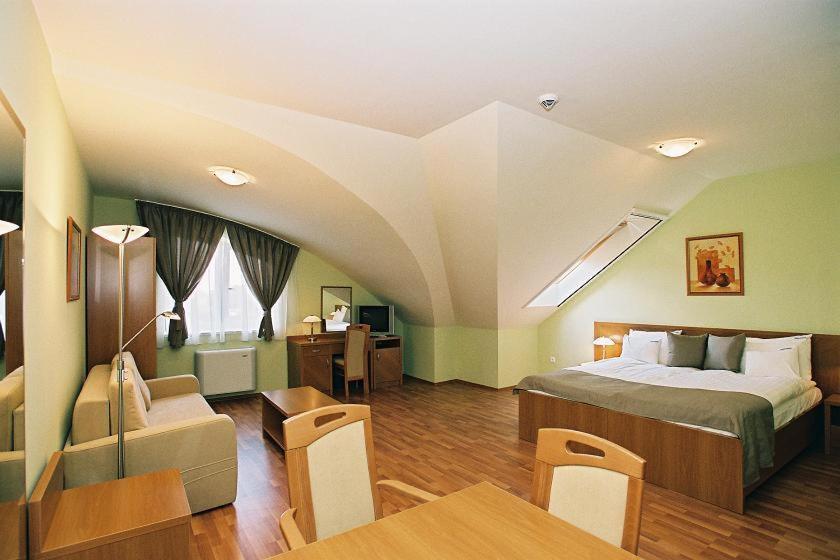 Panorama Wellness Apartman Hotel Hajdúszoboszló Habitación foto