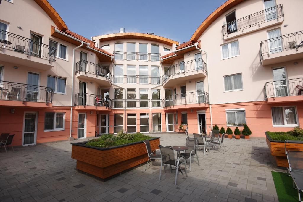 Panorama Wellness Apartman Hotel Hajdúszoboszló Exterior foto