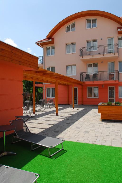 Panorama Wellness Apartman Hotel Hajdúszoboszló Habitación foto